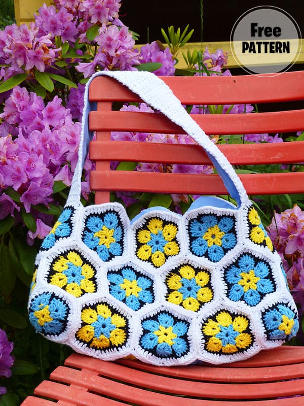 Blue Flower Free Crochet Small Bag Pattern